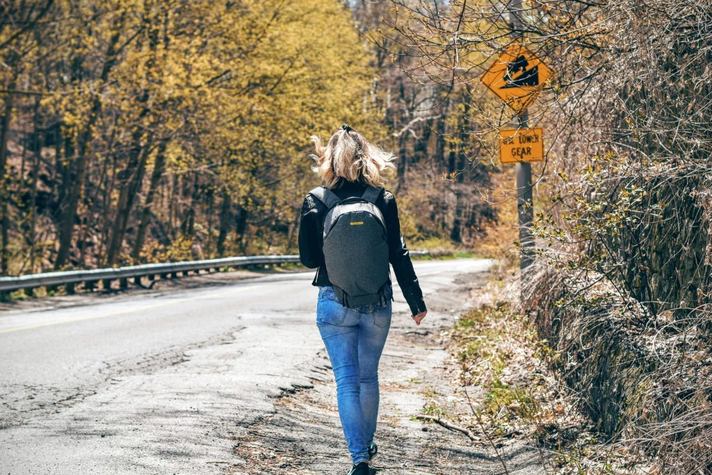 10 Ways to Avoid Tourist Traps